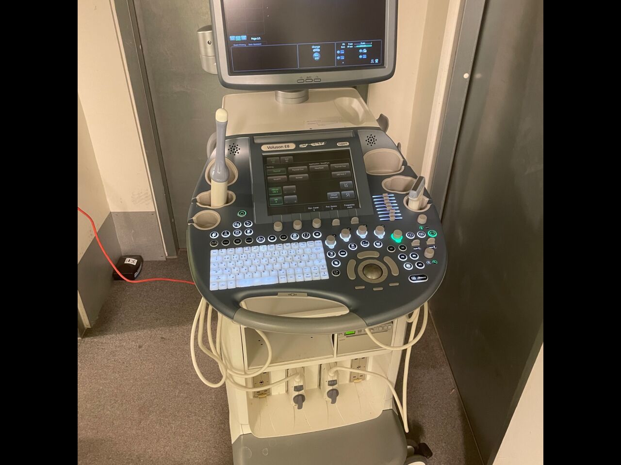 GE Voluson E8 Expert Ultrasound System