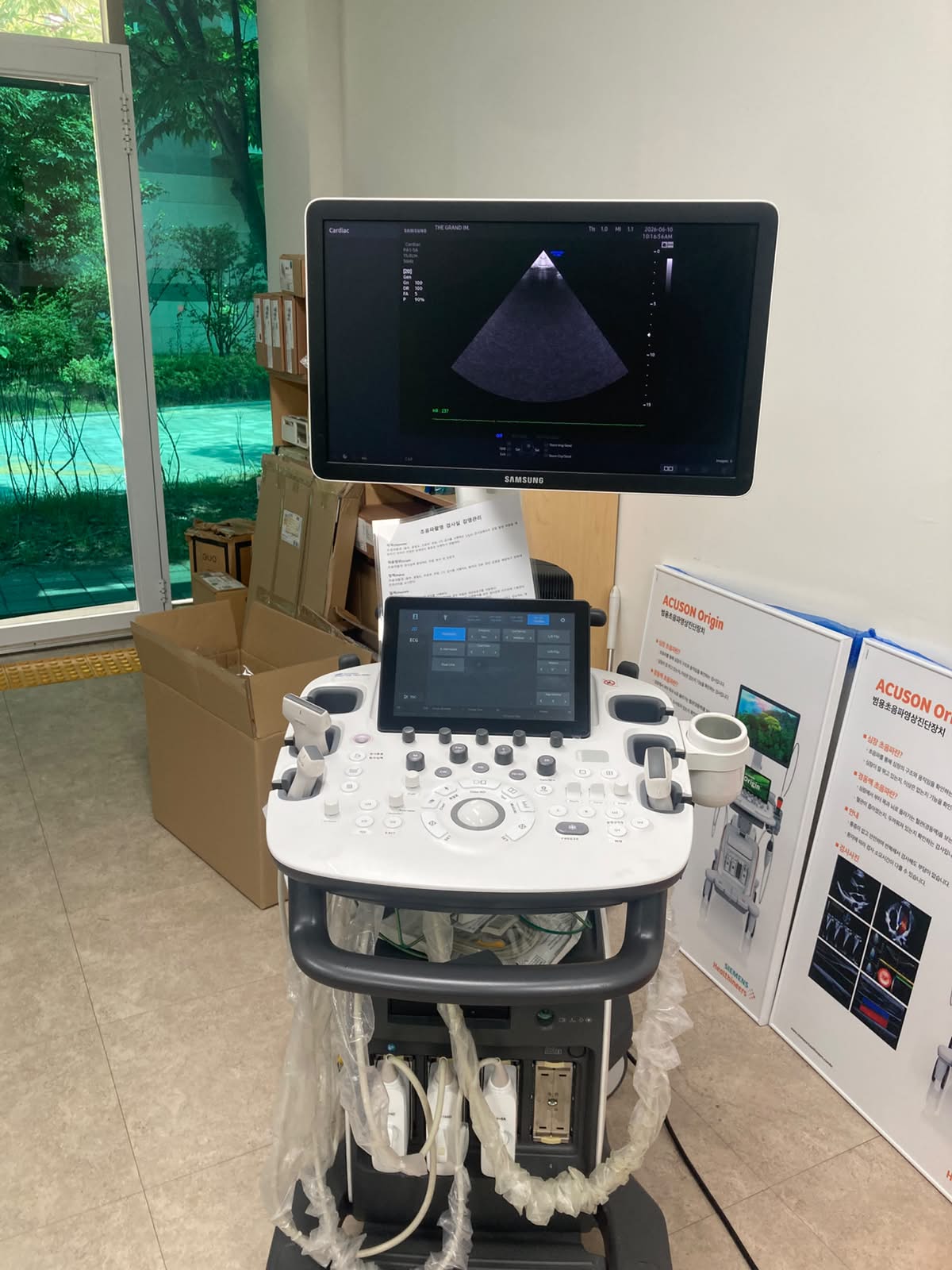 Samsung Medison HS60 Premium Ultrasound System with LA3-14AD PA1-5A CA1-7AD Probes Excellent Condition