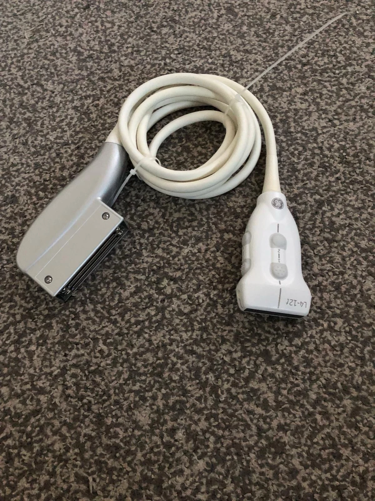 GE L4-12t-RS Linear Ultrasound Probe with Smart Buttons for LOGIQ e & P-Series – Vascular Access, Nerve Block, MSK and Needle Guidance Imaging