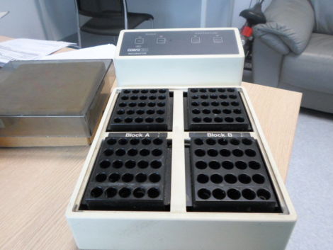 Laboratory Incubator by Cobas — Model EIA