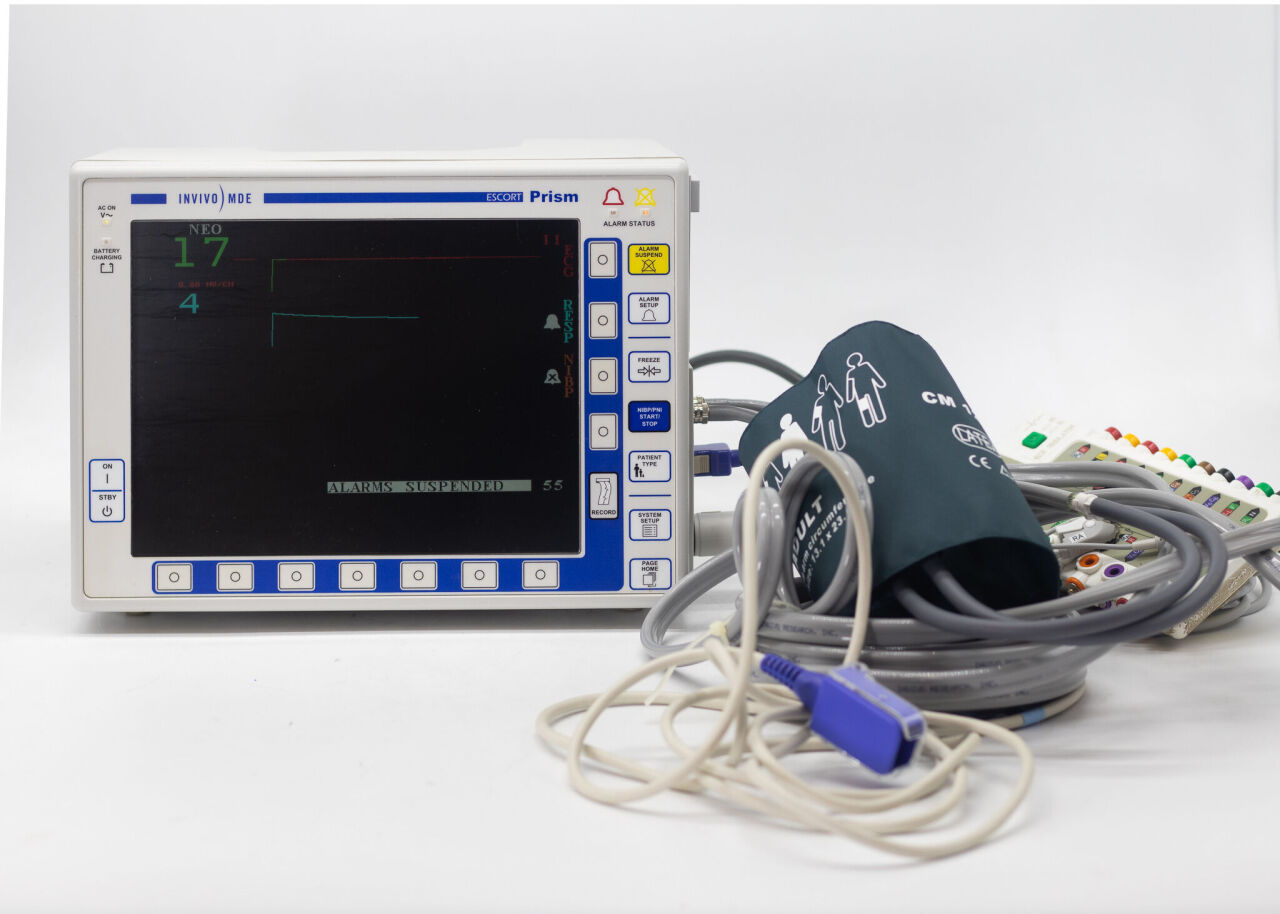 INVIVO Escort Prism SE Patient Monitor