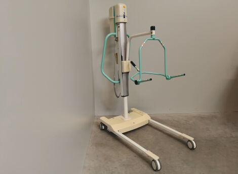 Arjo Maximove Patient Lift for Safe Patient Handling