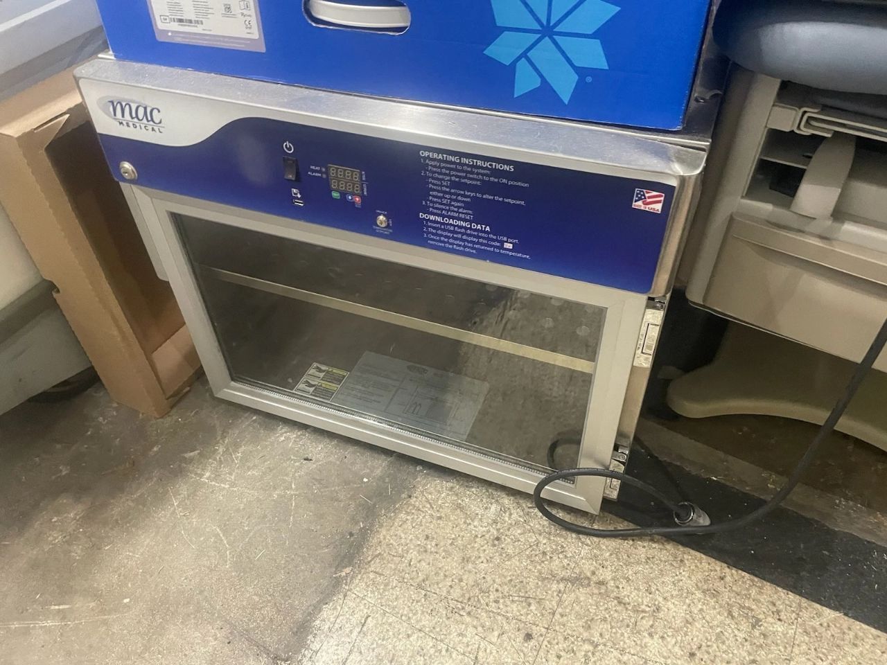 Mac Medical 30" Blanket and Solution Warmer