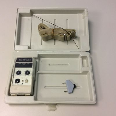 Medtronic 5375 Demand Pulse Generator / External Pacemaker