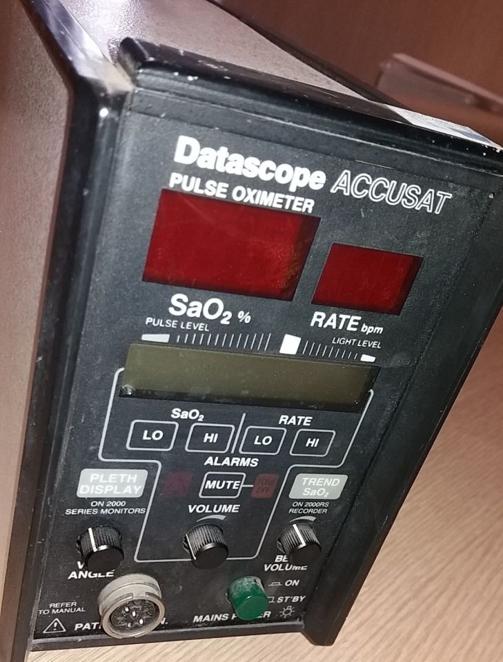Datascope Accusat Handheld Pulse Oximeter
