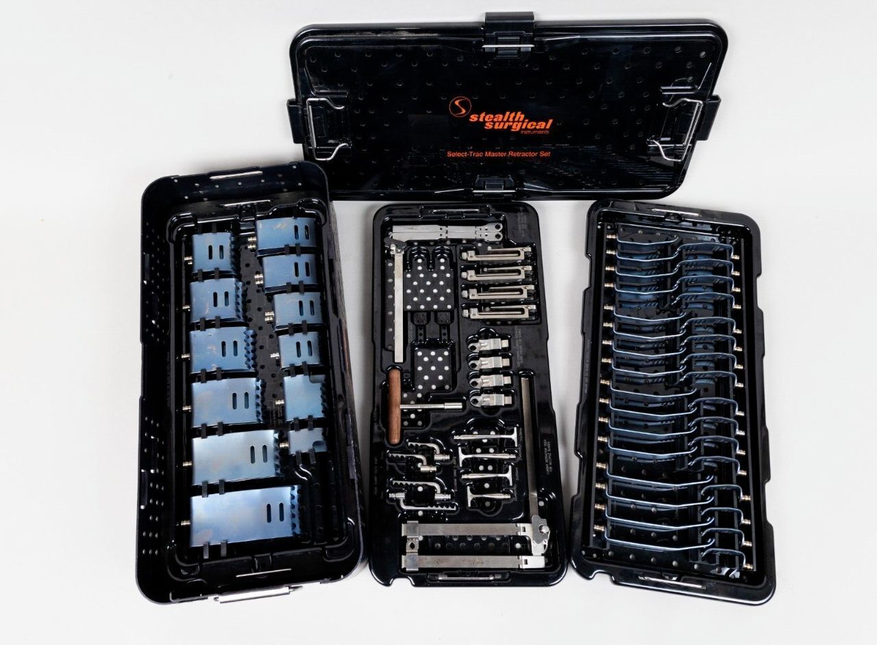 Stealth Surgical Select-Trac / Versatrac All Titanium Master Retractor Set