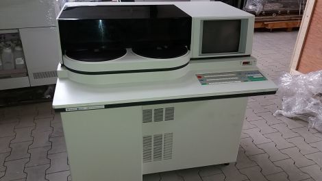 Hitachi 704 Automated Chemistry Analyzer for Clinical Diagnostics