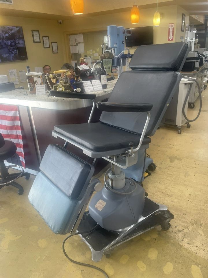 Ritter Midmark 75F Power Exam Chair