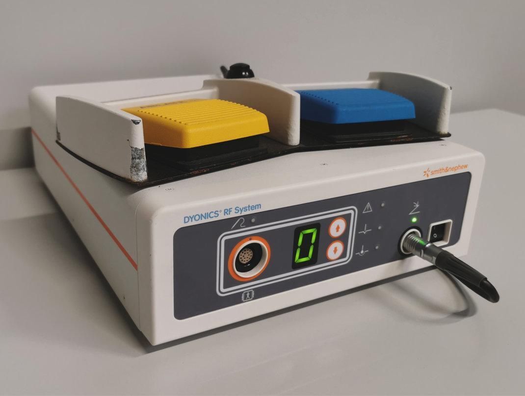 Smith & Nephew Dyonics RF System Controller for Electrothermal Arthroscopy Procedures