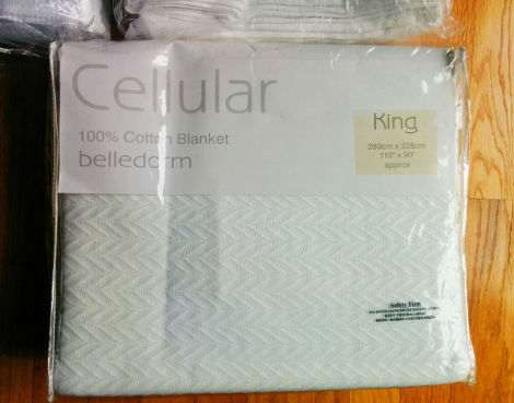 Hospital-Grade 100% Cotton Bed Sheet by Unknown — Model 100cotton