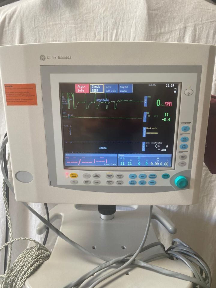 Datex-Ohmeda N-MRI2-01 MRI Patient Monitor with CO2, ECG, and NiBP