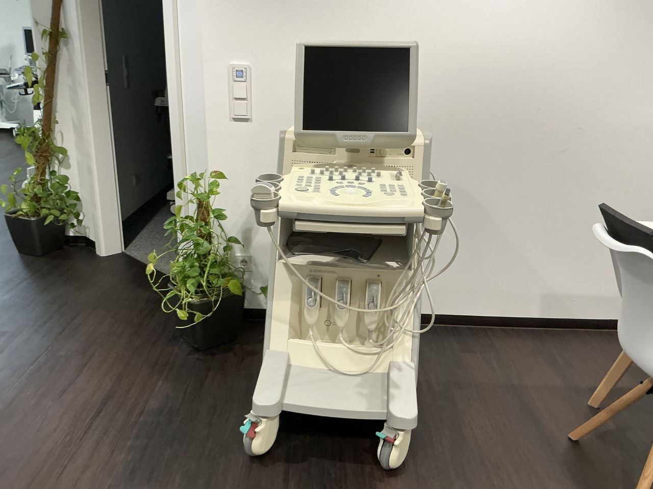 For Sale SAMSUNG Accuvix V10 Cardiac - Vascular Ultrasound
